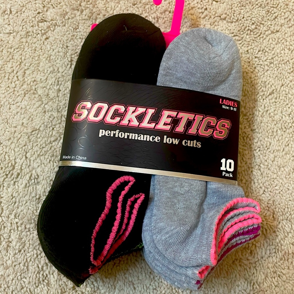 Sockletics Brand Ladies performance low cuts socks 10 pc pack